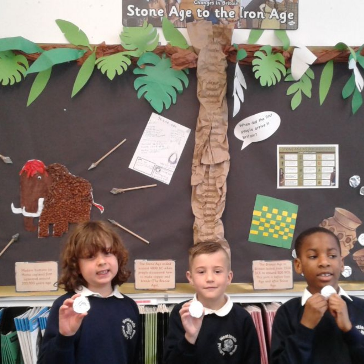 Westlands Primary School Year 3 Stone Age, Bronze Age and Iron Age!